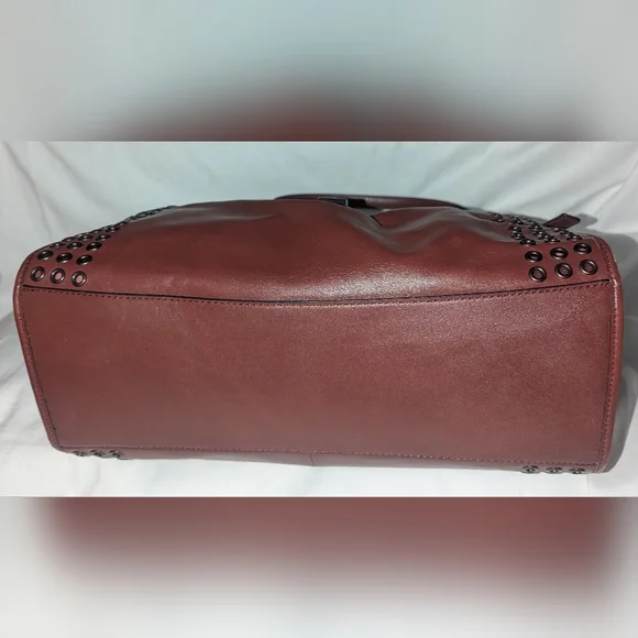 Coach Brown Shoulder Bag - Picture 7 of 16